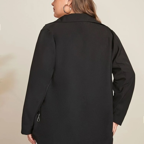 Black blazer - Picture 2 of 5